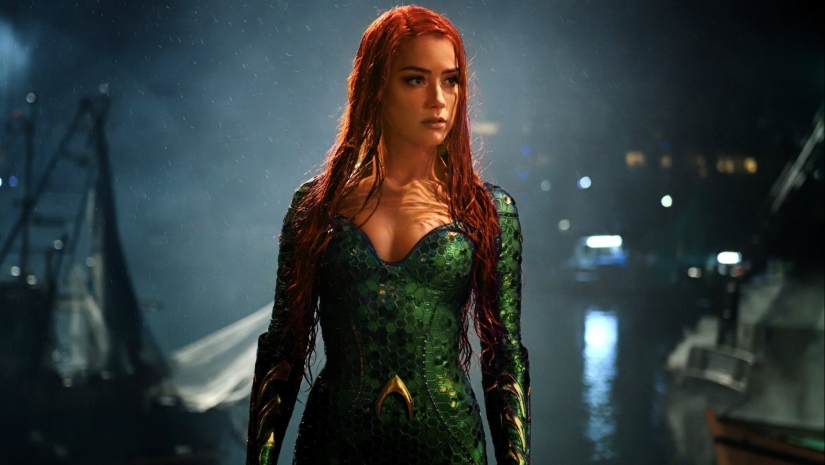 The 5 Hottest Actresses in the DC Universe, According to IMDb The 5 Hottest Actresses in the DC Universe, According to IMDb