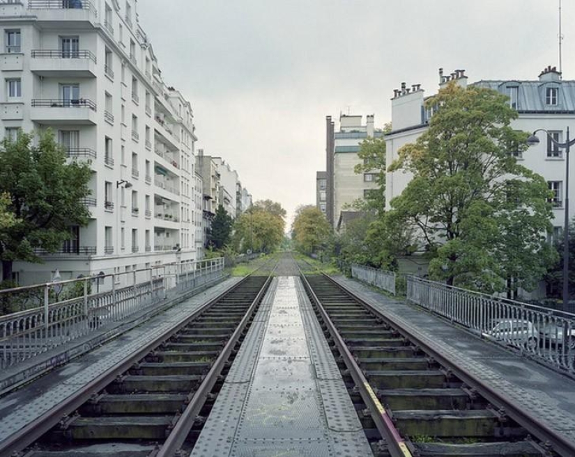 The abandoned railway of Paris