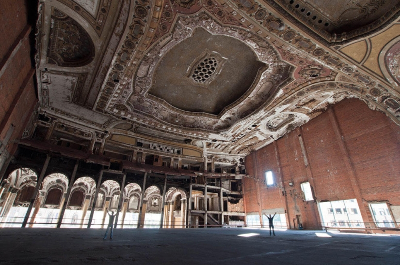 The Adventures of a Serial Intruder The Adventures of a Serial Intruder