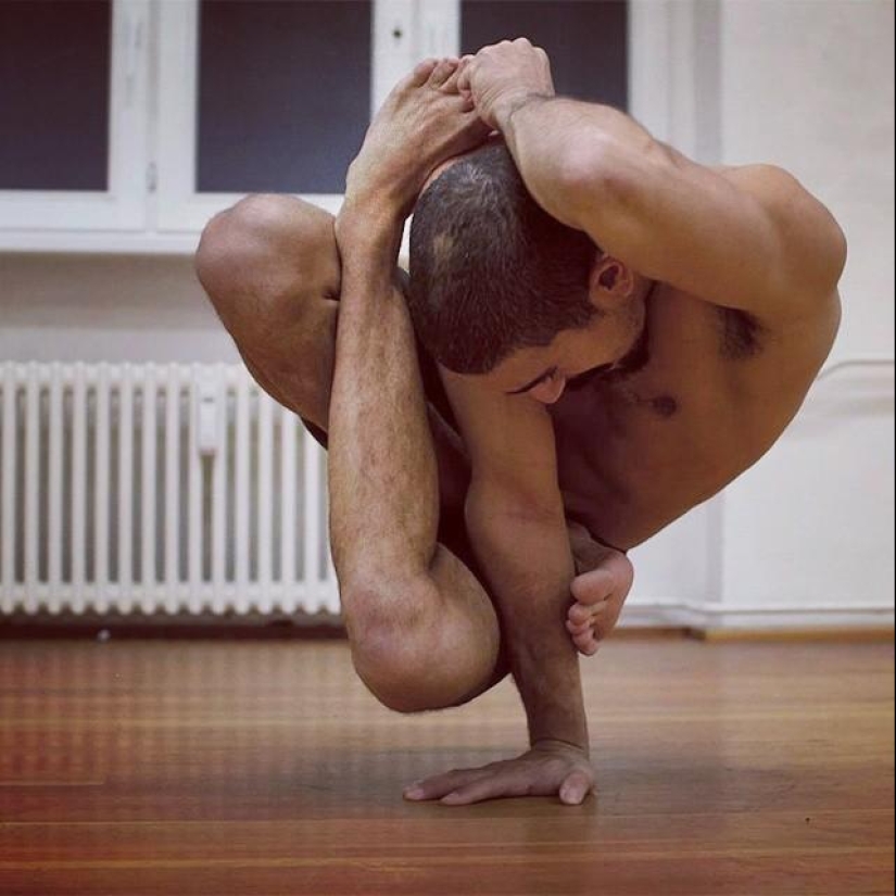 The Amazing Dancer Nicknamed Rubber Legs The Amazing Dancer Nicknamed Rubber Legs