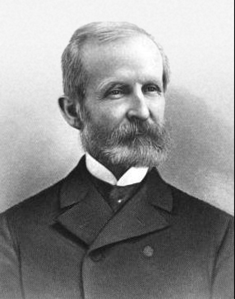 The amazing story of saving a duckling... in a beard