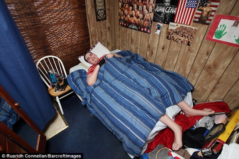 The American youth with a height of 2.33 meters continues to grow