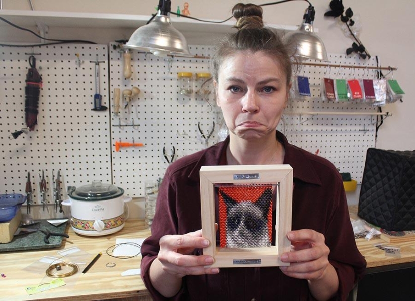 The Angriest Cat on the Internet Has Become a Muse for Artists The Angriest Cat on the Internet Has Become a Muse for Artists