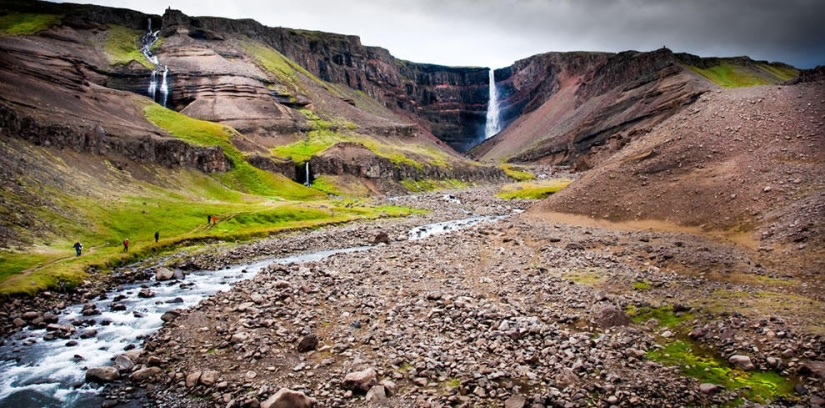 The beauty of Iceland's waterfalls in photographs