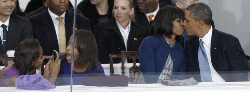 The Best Political Photobombs of 2013 The Best Political Photobombs of 2013