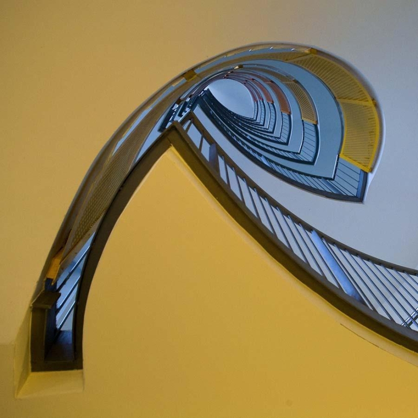 The breathtaking beauty of spiral staircases