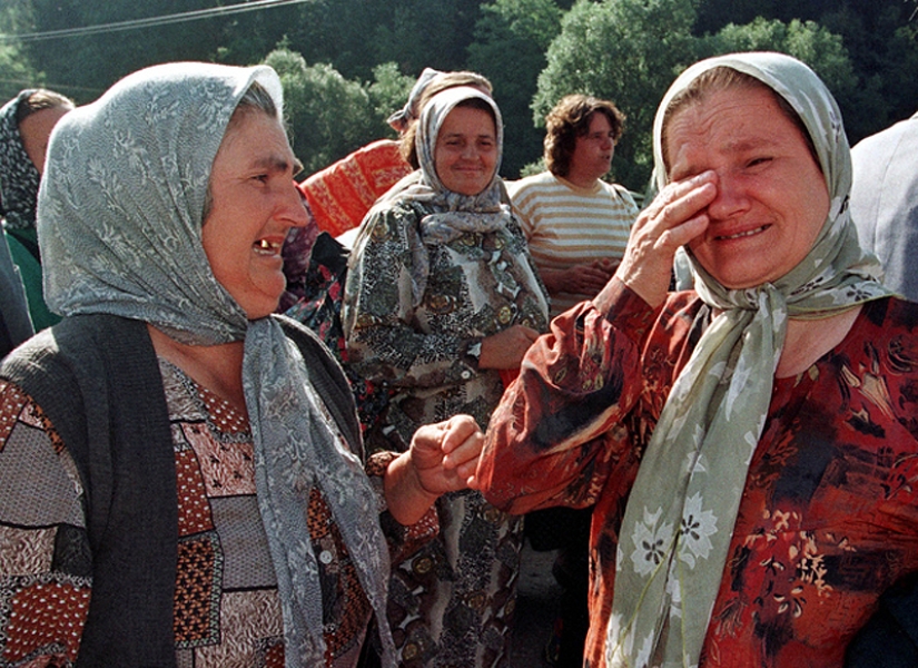 The brightest and most emotional photos of happy people