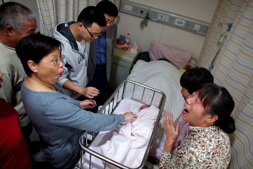 The brightest and most emotional photos of happy people