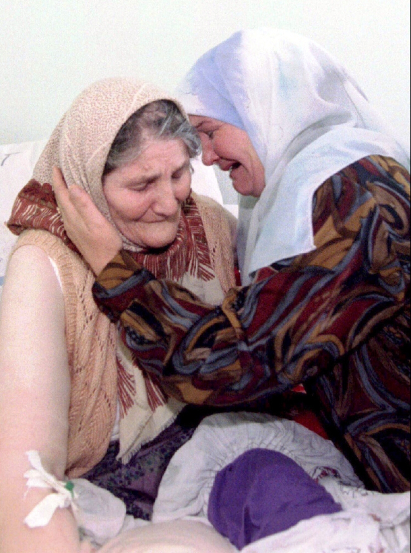 The brightest and most emotional photos of happy people