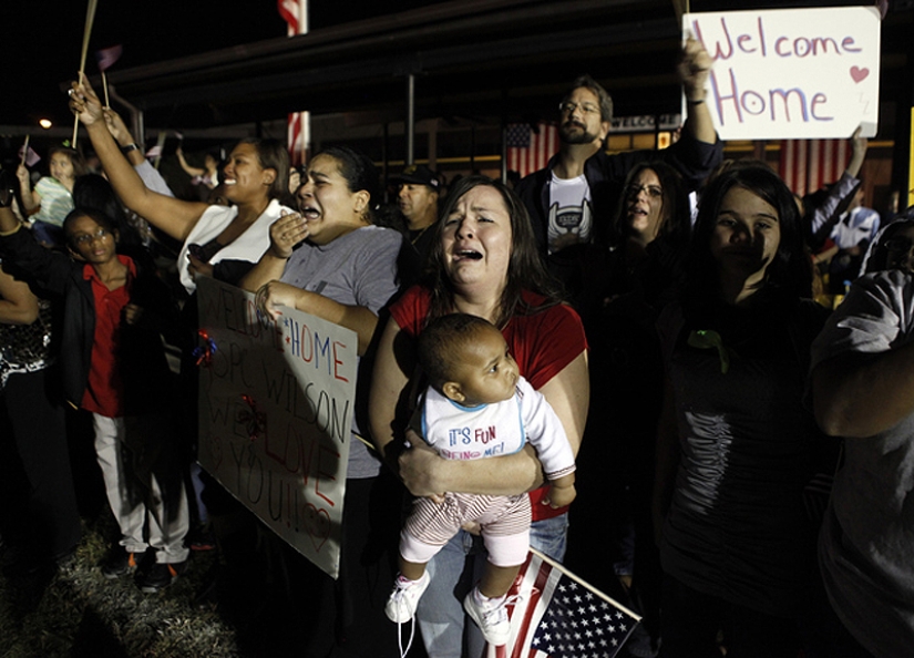 The brightest and most emotional photos of happy people