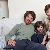 The British woman considers it normal to breastfeed her five-year-old son and refuse medications