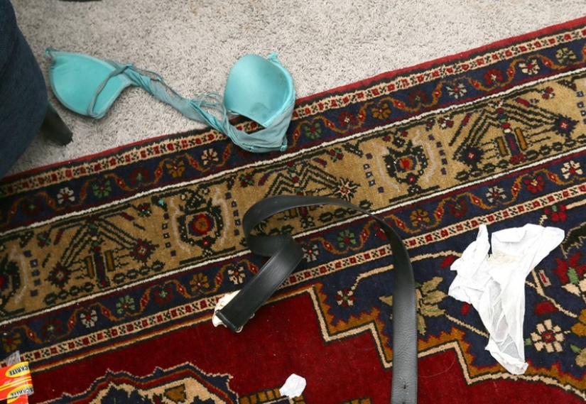 The couple rented out their house on Airbnb, and returned to the wrecked home The couple rented out their house on Airbnb, and returned to the wrecked home