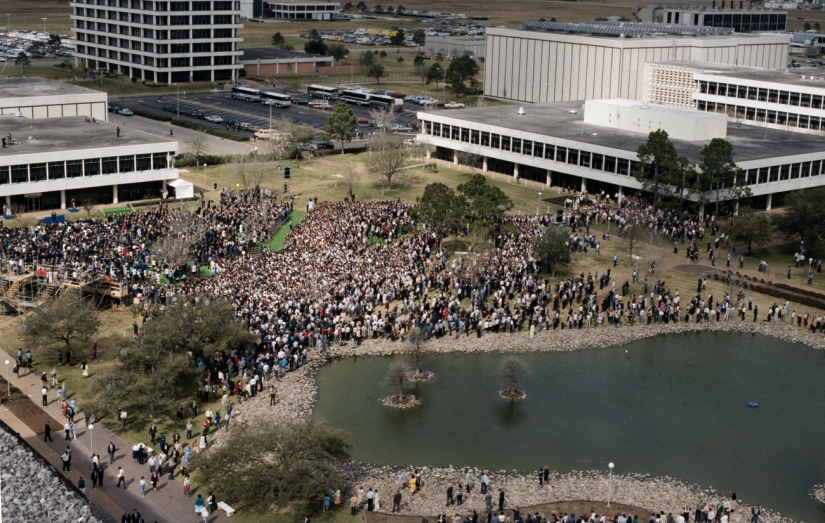 The crash of the Challenger: they threw off the harsh shackles of the Earth and touched God
