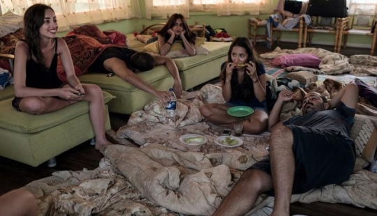 The Double Life of Iranian Youth