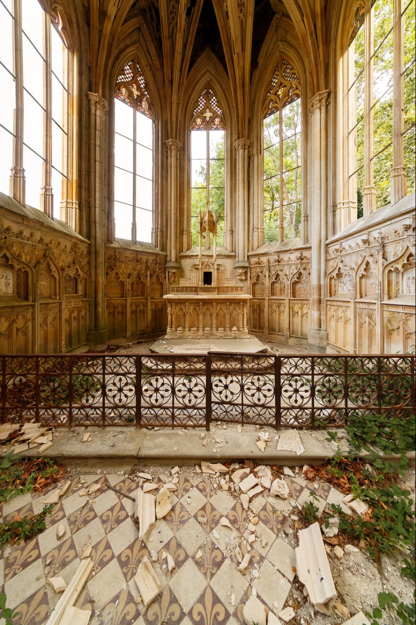 “The Echo Of The Forgotten Sacred”: I Explored The Most Beautiful Abandoned Religious Places (Part2)