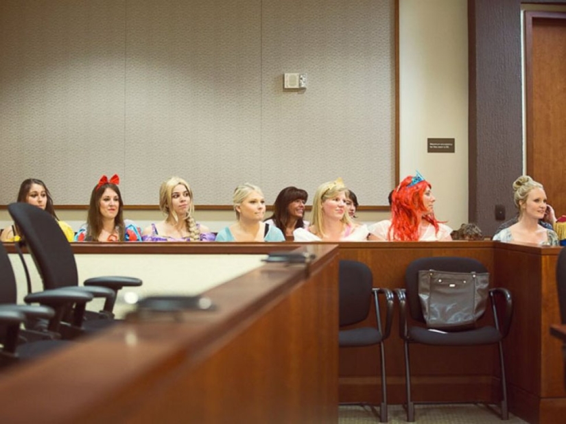 The entire courtroom dressed up in costumes of Disney characters to support a 5-year-old girl The entire courtroom dressed up in costumes of Disney characters to support a 5-year-old girl