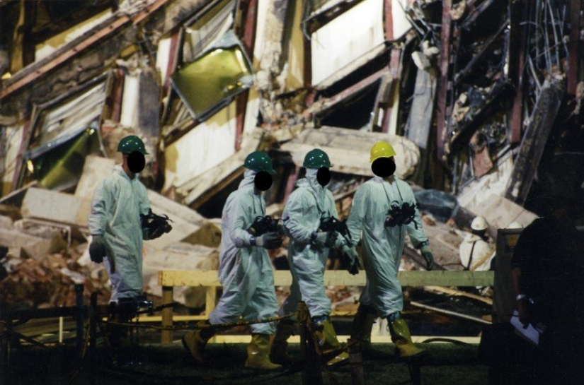 The FBI showed previously unknown photos of the Pentagon on September 11