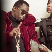 The first shots of the new Pirelli calendar 2018: a fairy tale in "black tones"