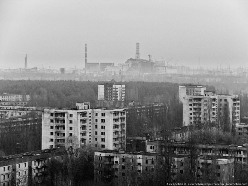 The ghost of Chernobyl on an August morning: a view from above The ghost of Chernobyl on an August morning: a view from above