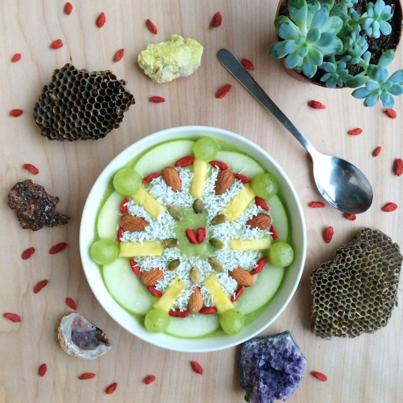 The girl creates real works of art from her vegan dishes