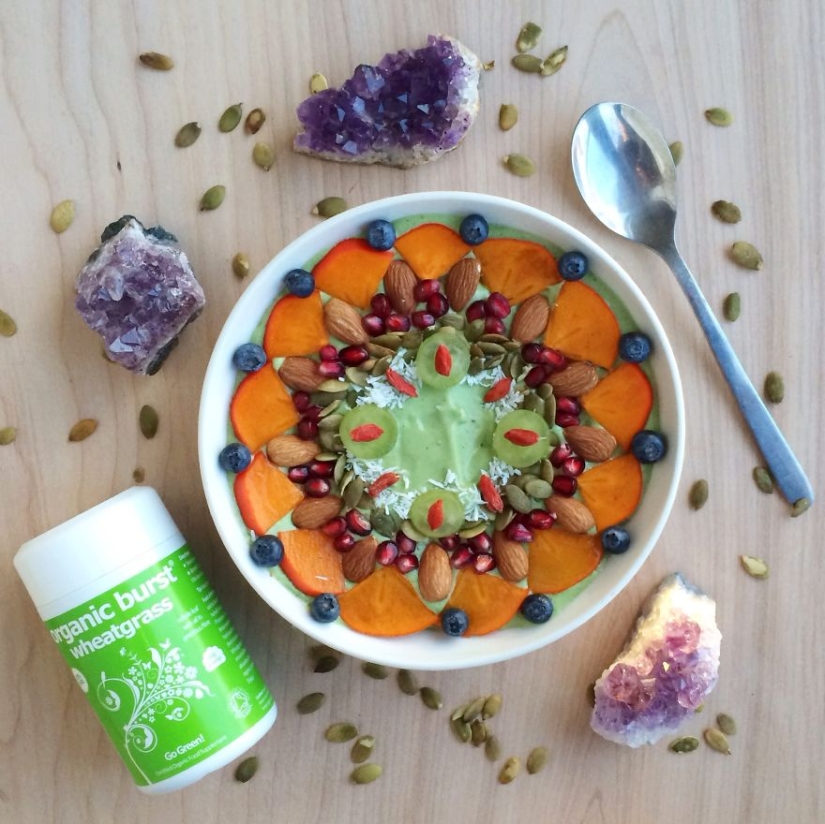 The girl creates real works of art from her vegan dishes