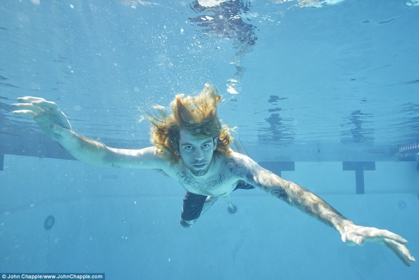 The hero of the Nevermind cover by Nirvana recreated it for the 25th anniversary of the album The hero of the Nevermind cover by Nirvana recreated it for the 25th anniversary of the album