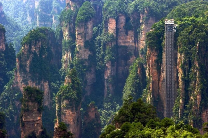 The Hundred Dragons Elevator is the tallest outdoor lift in the world.