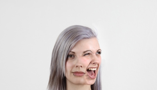 The internal struggle of two feelings in the photo project "Visibility"