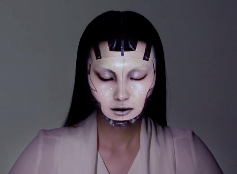 The Japanese invented "electronic makeup"