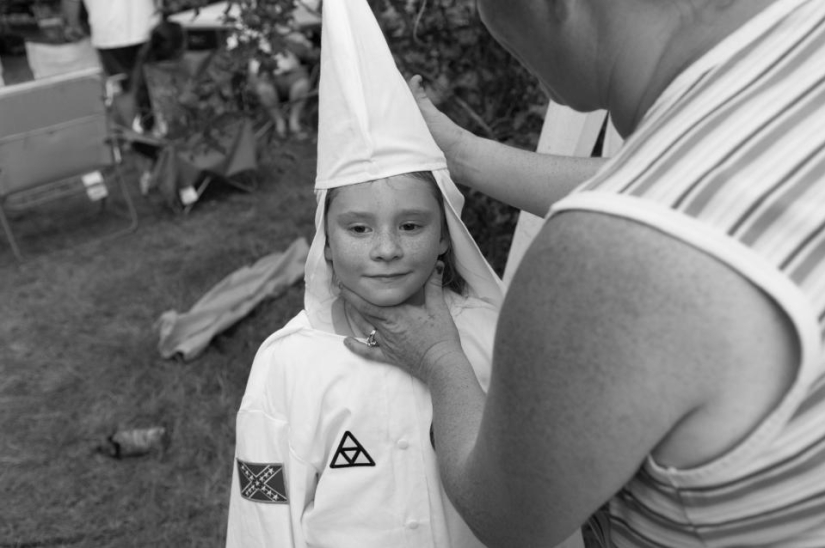 The Ku Klux Klan is alive! The photographer studied the secret society from the inside for 11 years