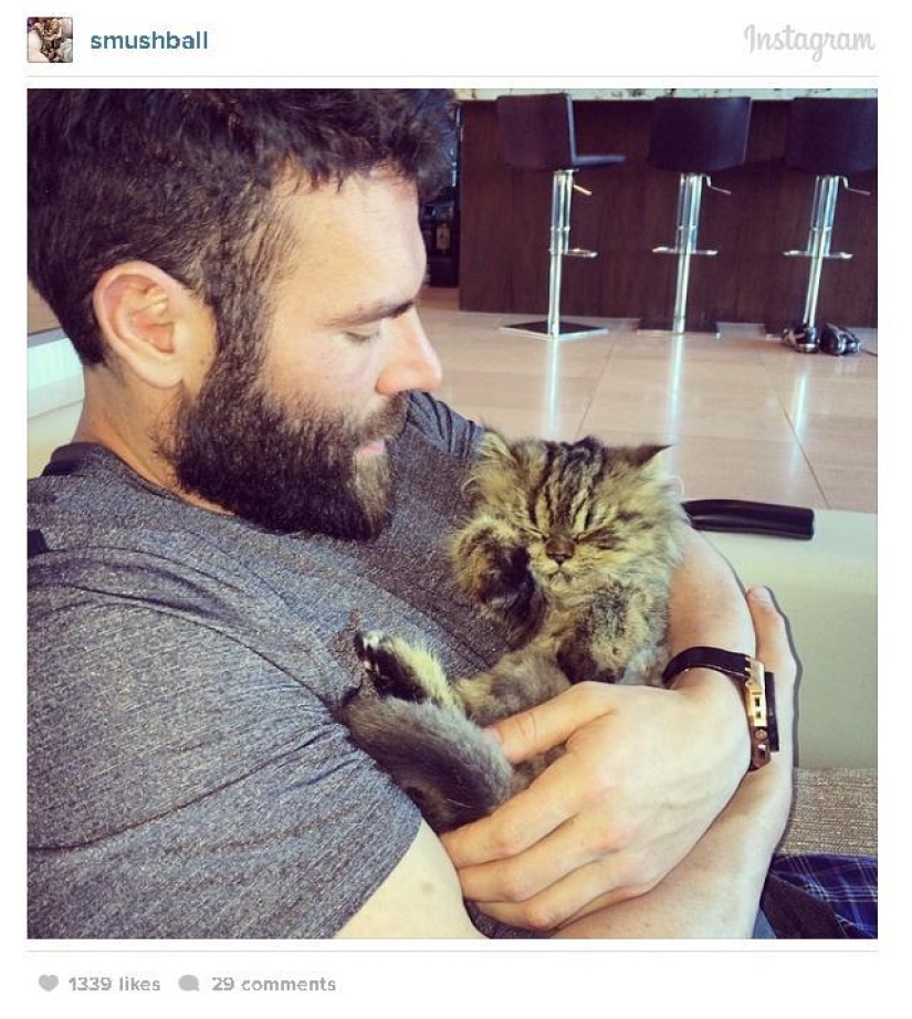 The life of a playboy, millionaire and poker star on Instagram The life of a playboy, millionaire and poker star on Instagram