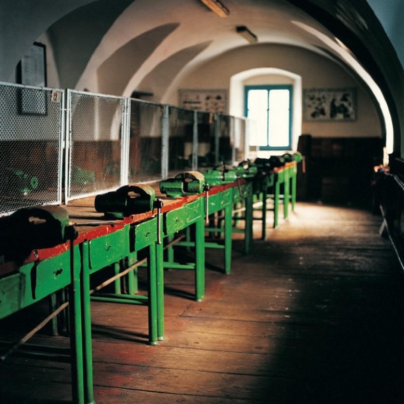 The life of prisoners in the lens of Michal Chelbin