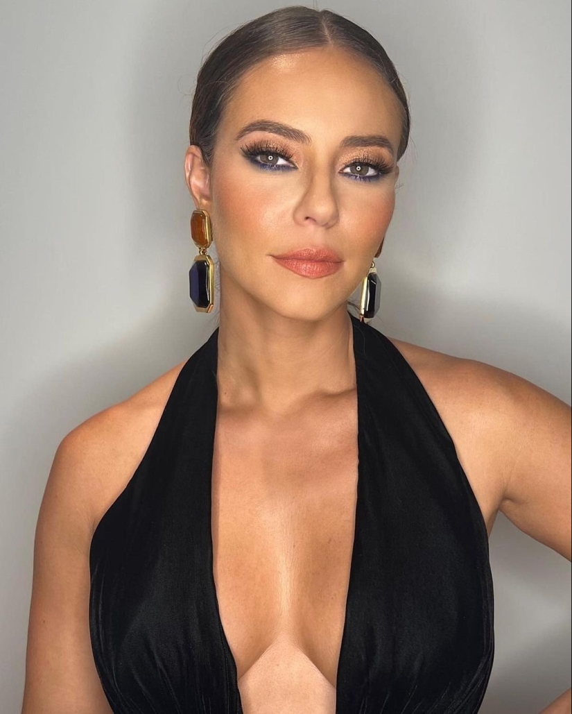 The most beautiful face of the carnival! Famous actress, dancer and queen of the Greater Rio - Paolla Oliveira