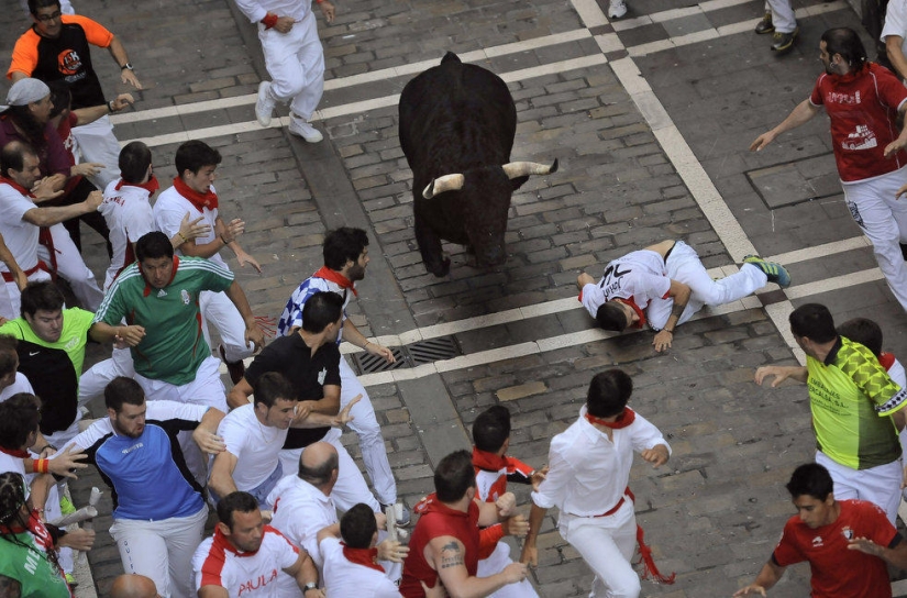 The most emotional footage of the Spanish festival San Fermin 2013