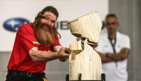 The most emotional shots of the lumberjack competition