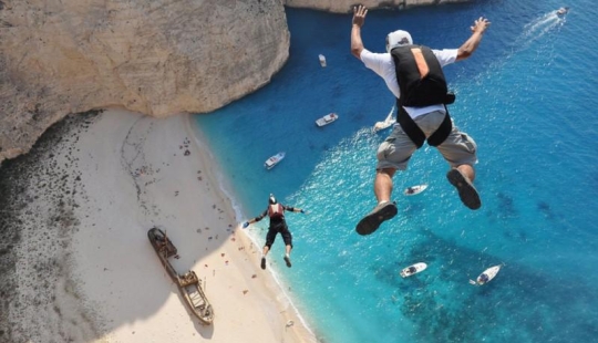 The Most Exciting Works of Red Bull Illume 2013 Finalists