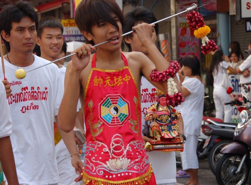 The most shocking photos from the Vegetarian Festival