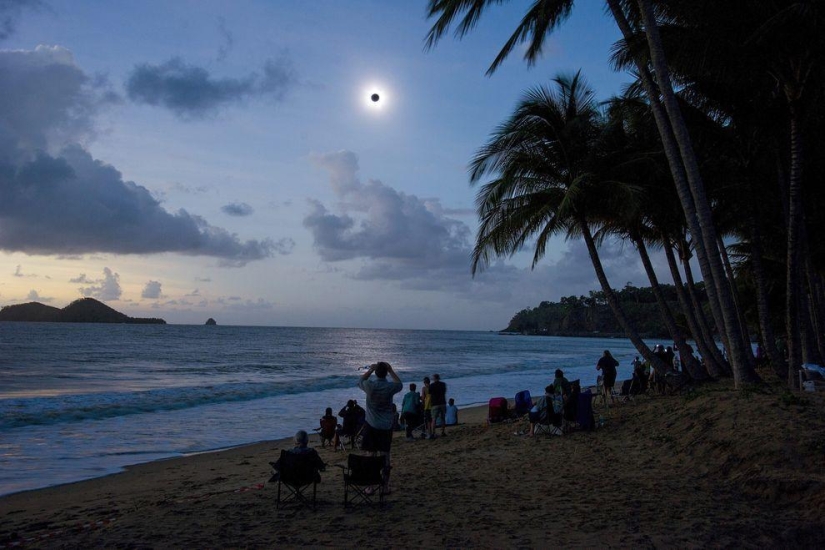 The most stunning photo of a solar eclipse