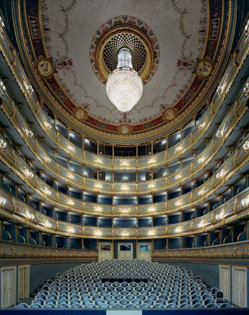 The most stunning interiors of famous opera houses in the world