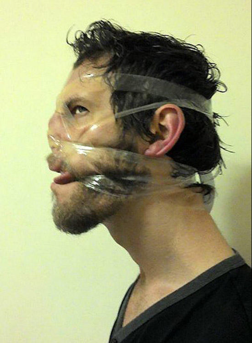 The new internet frenzy is the scotch selfie