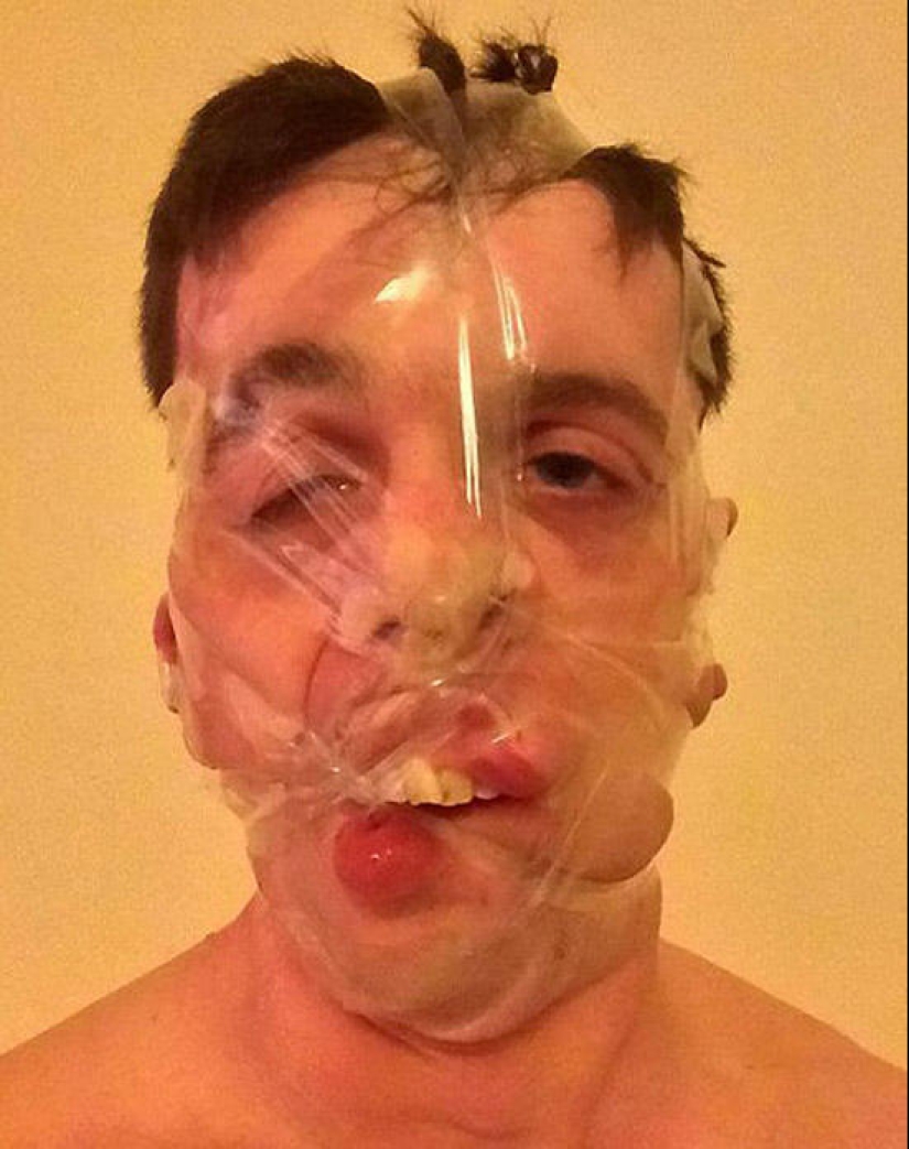 The new internet frenzy is the scotch selfie