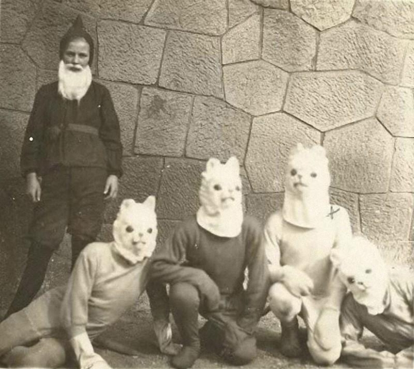 The Oldest and Weirdest Halloween Costumes The Oldest and Weirdest Halloween Costumes