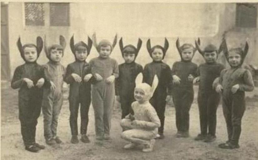 The Oldest and Weirdest Halloween Costumes The Oldest and Weirdest Halloween Costumes