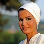 The Oriental beauty who actually rules Qatar: Sheikha Moza