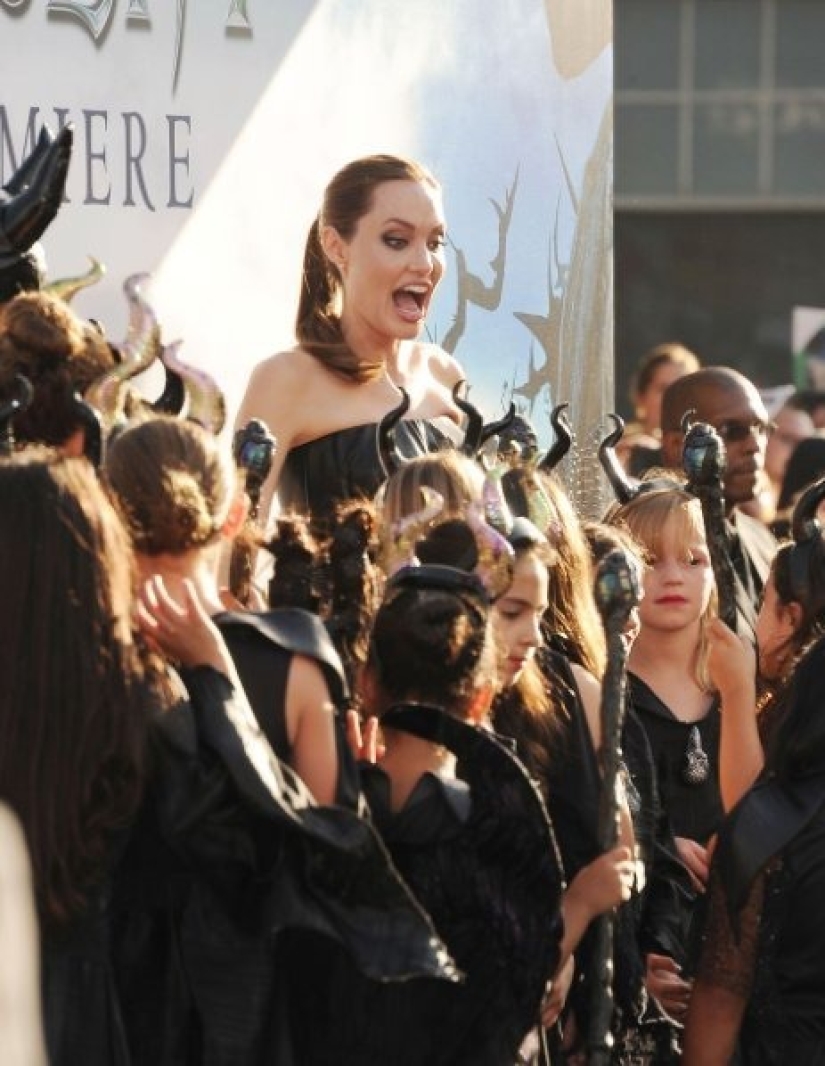 The rarest photos of Jolie