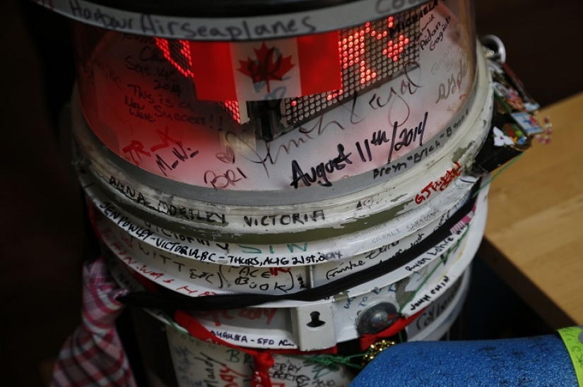 The robot is hitchhiking