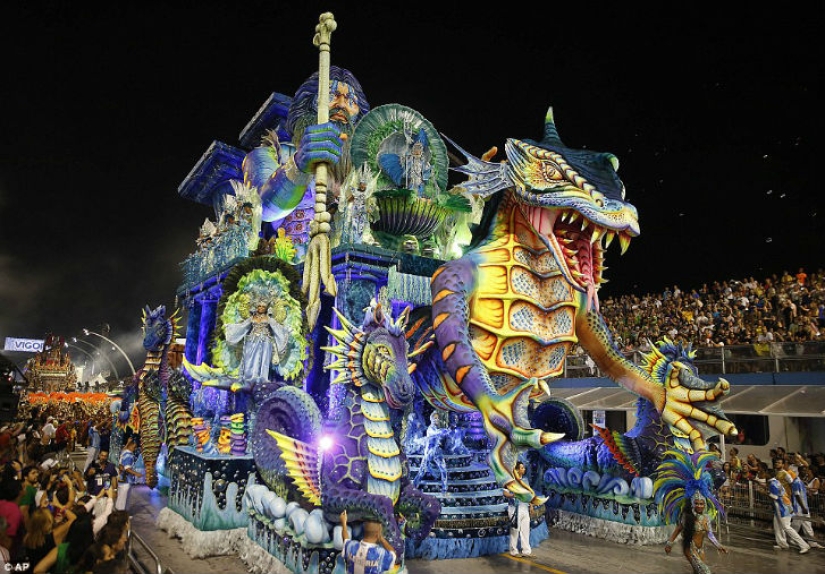 The show must go on - Carnival 2016 has started in Rio de Janeiro