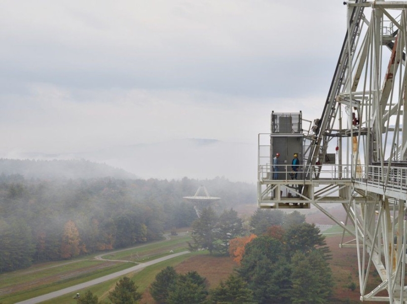 The Silent Zone is a unique place where wireless networks and mobile phones are prohibited. The Silent Zone is a unique place where wireless networks and mobile phones are prohibited.