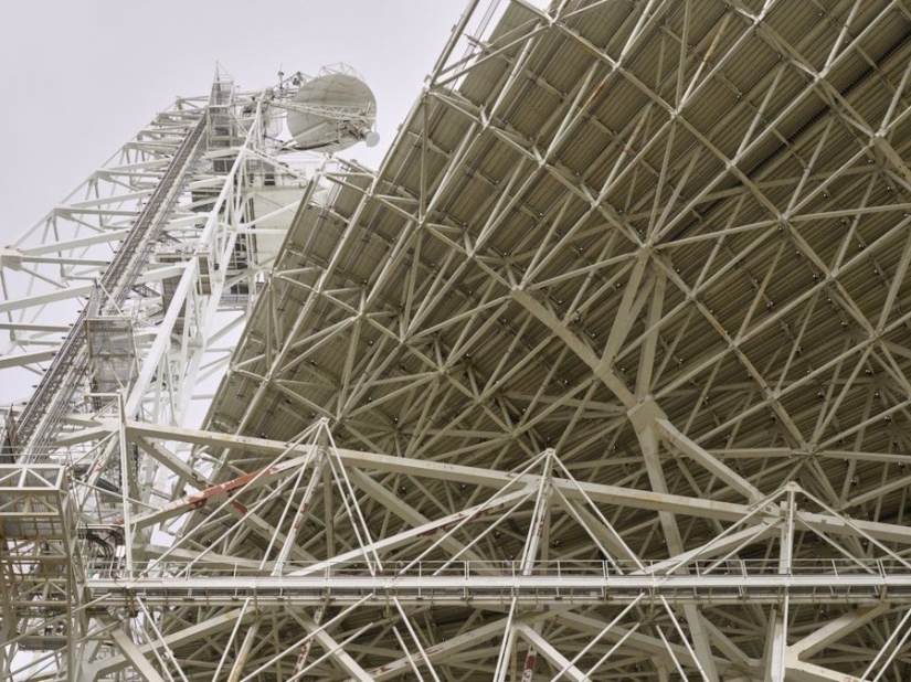 The Silent Zone is a unique place where wireless networks and mobile phones are prohibited. The Silent Zone is a unique place where wireless networks and mobile phones are prohibited.