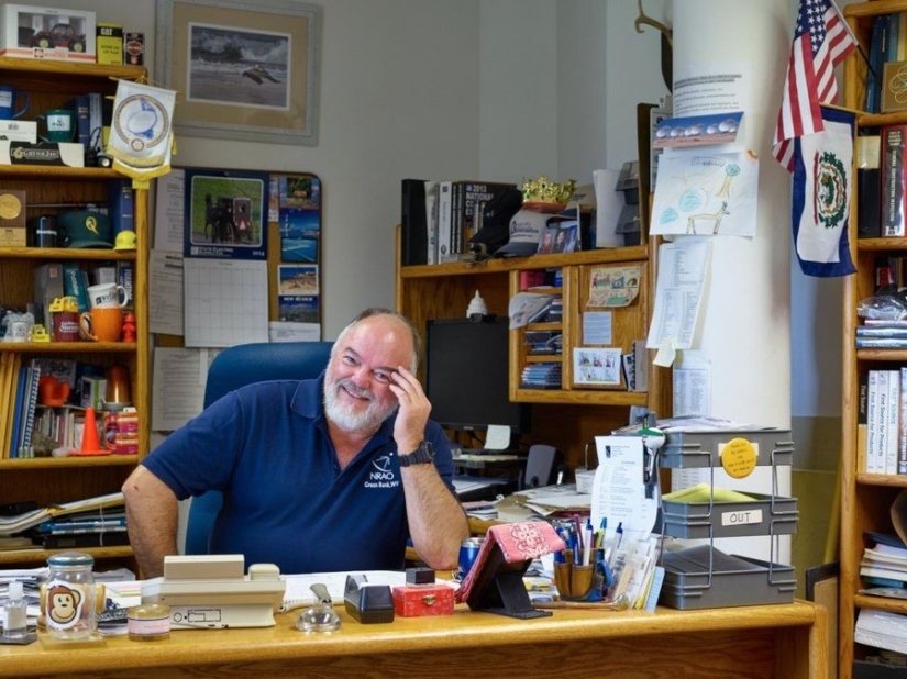 The Silent Zone is a unique place where wireless networks and mobile phones are prohibited. The Silent Zone is a unique place where wireless networks and mobile phones are prohibited.